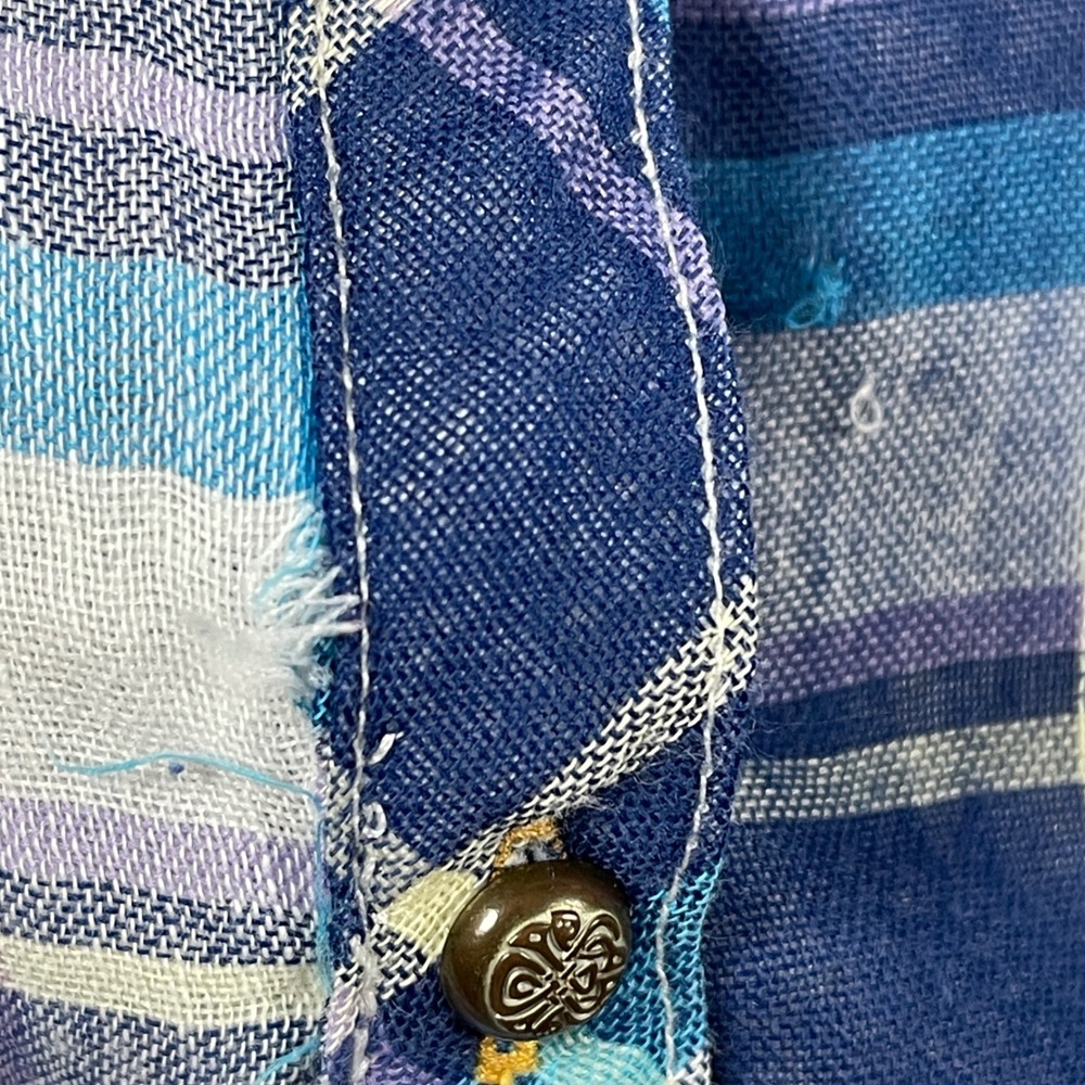 Soft‎ Surroundings Plaid Floral Embroidered Mesh Back Shirt Blue Pink Small Flaw - Picture 2 of 16